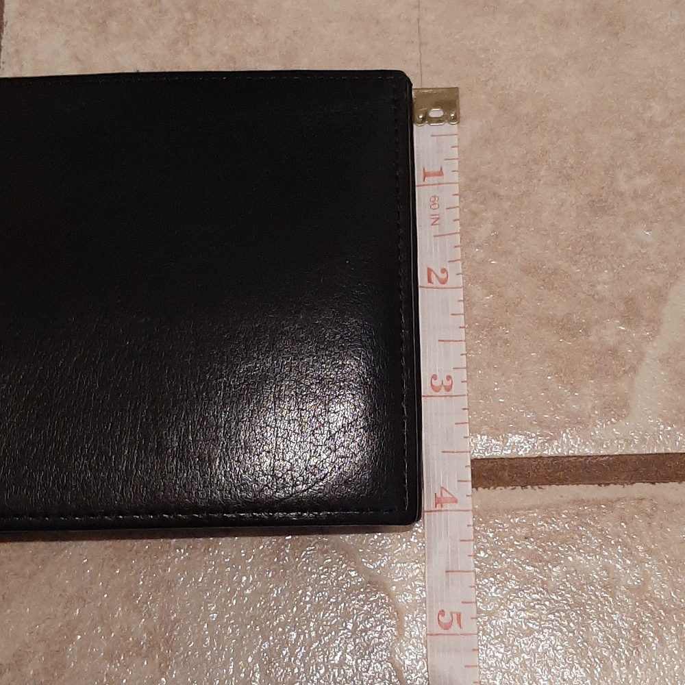 Coach Wallet - Picture 6 of 8